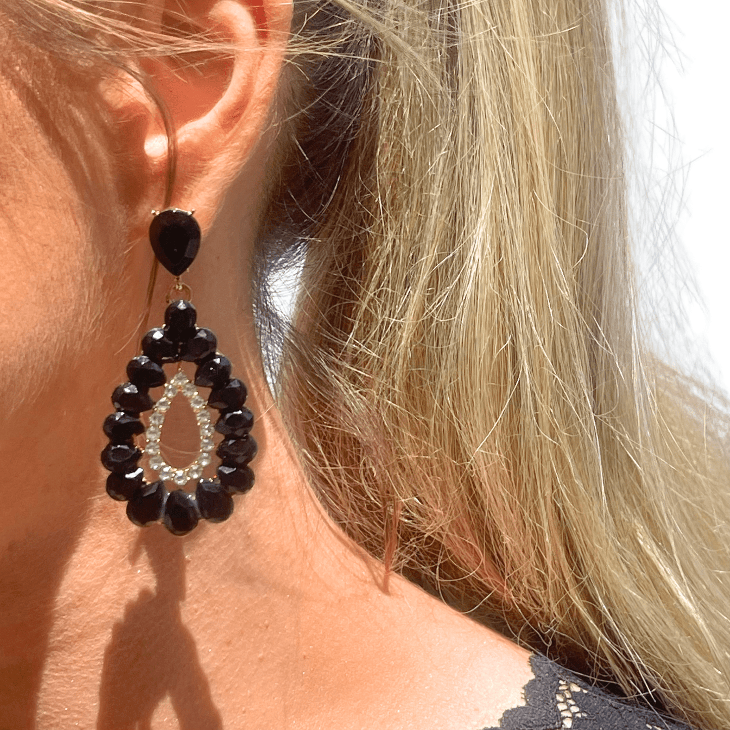 Photo Portée Boucles d'Oreilles Pendantes Baroque
