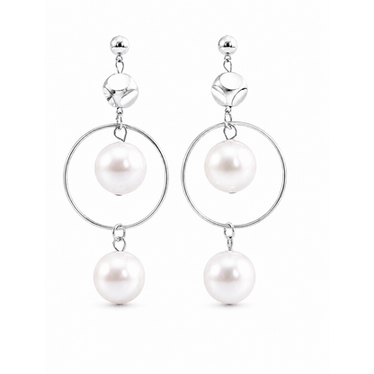 Boucles d'oreilles pendantes Vénus - perles nacrées blanches suspendues à des anneaux argentés épurés, design minimaliste et intemporel