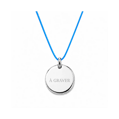 collier cordon bleu clair avec fermoir et médaille à graver argentée 8 mm ou 15 mm