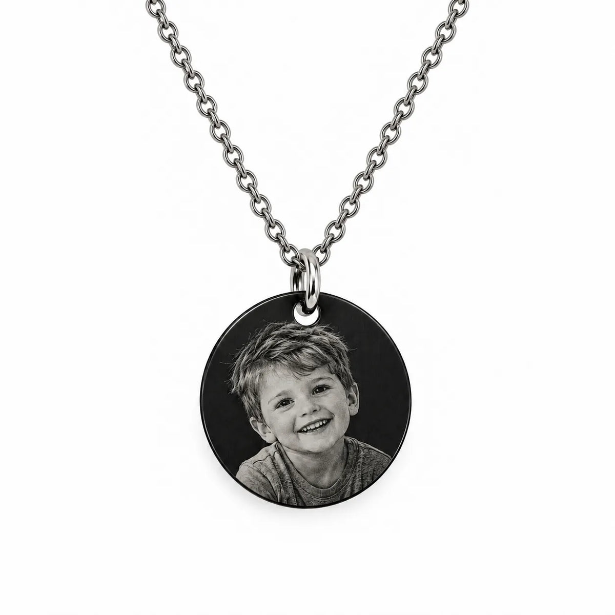 Collier médaille acier noir gravée de la photo d’un chihuahua