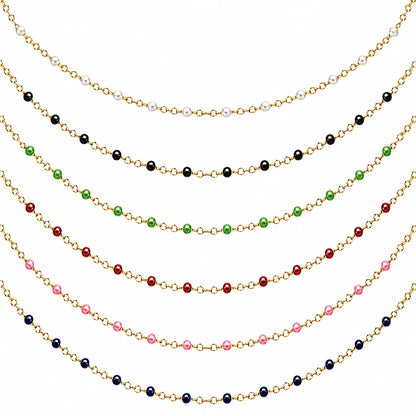 Collier chaîne fine en acier inoxydable doré avec petites perles de résine colorées