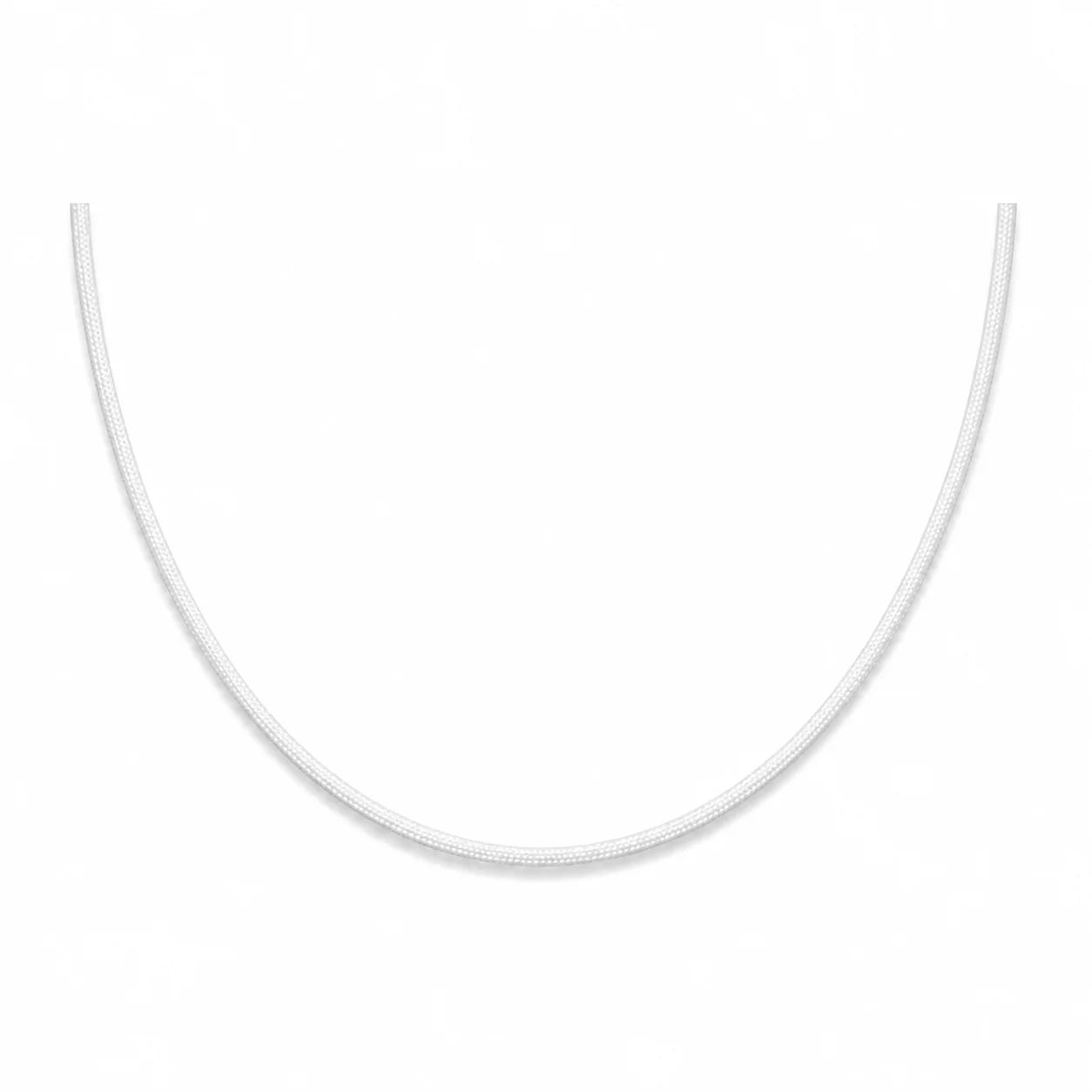 Collier en cordon  blanc avec fermoir 