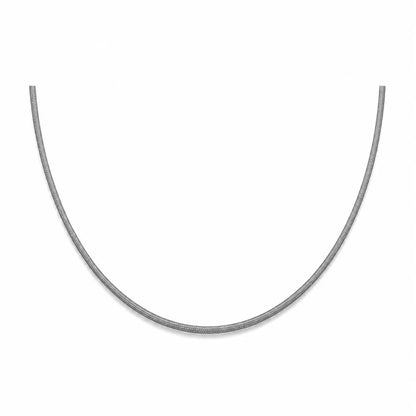 Cordon en nylon gris ajustable pour porter un pendnetif en collier
