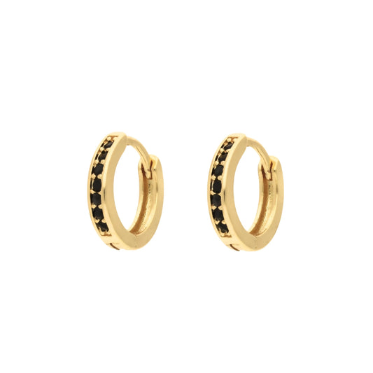 Boucles d'oreilles créoles Dana Black en acier inoxydable doré avec pierres en oxyde de zirconium noir
