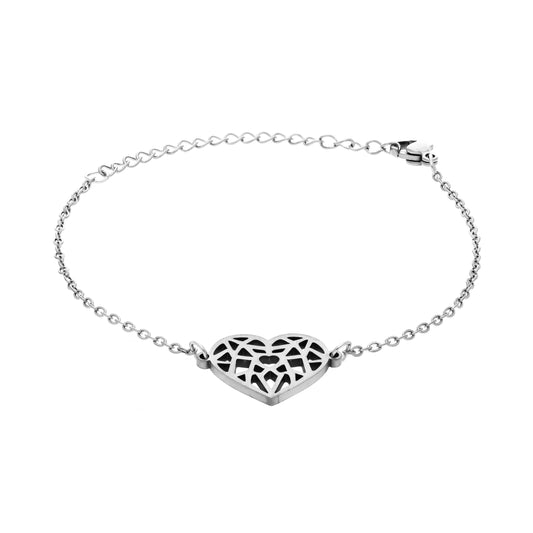 Bracelet cœur argenté Glamia en acier inoxydable, vue de face sur fond blanc