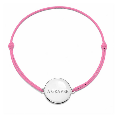 Bracelet cordon mixte et ajustable personnalisé avec médaille argentée à graver et cordon rose clair