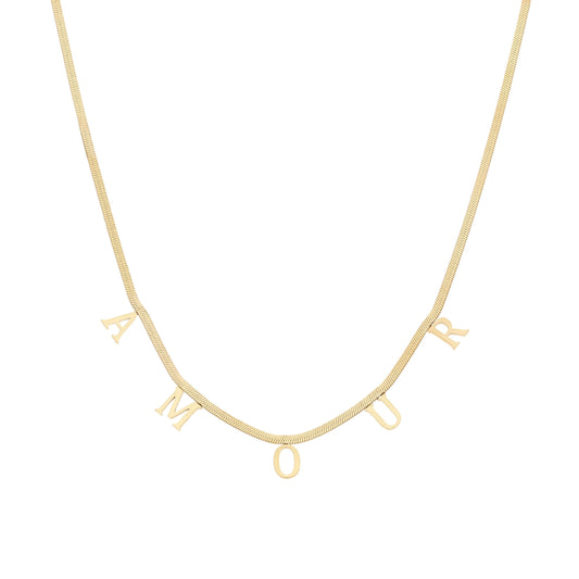 Collier amour doré en acier inoxydable avec lettres AMOUR, vue de face