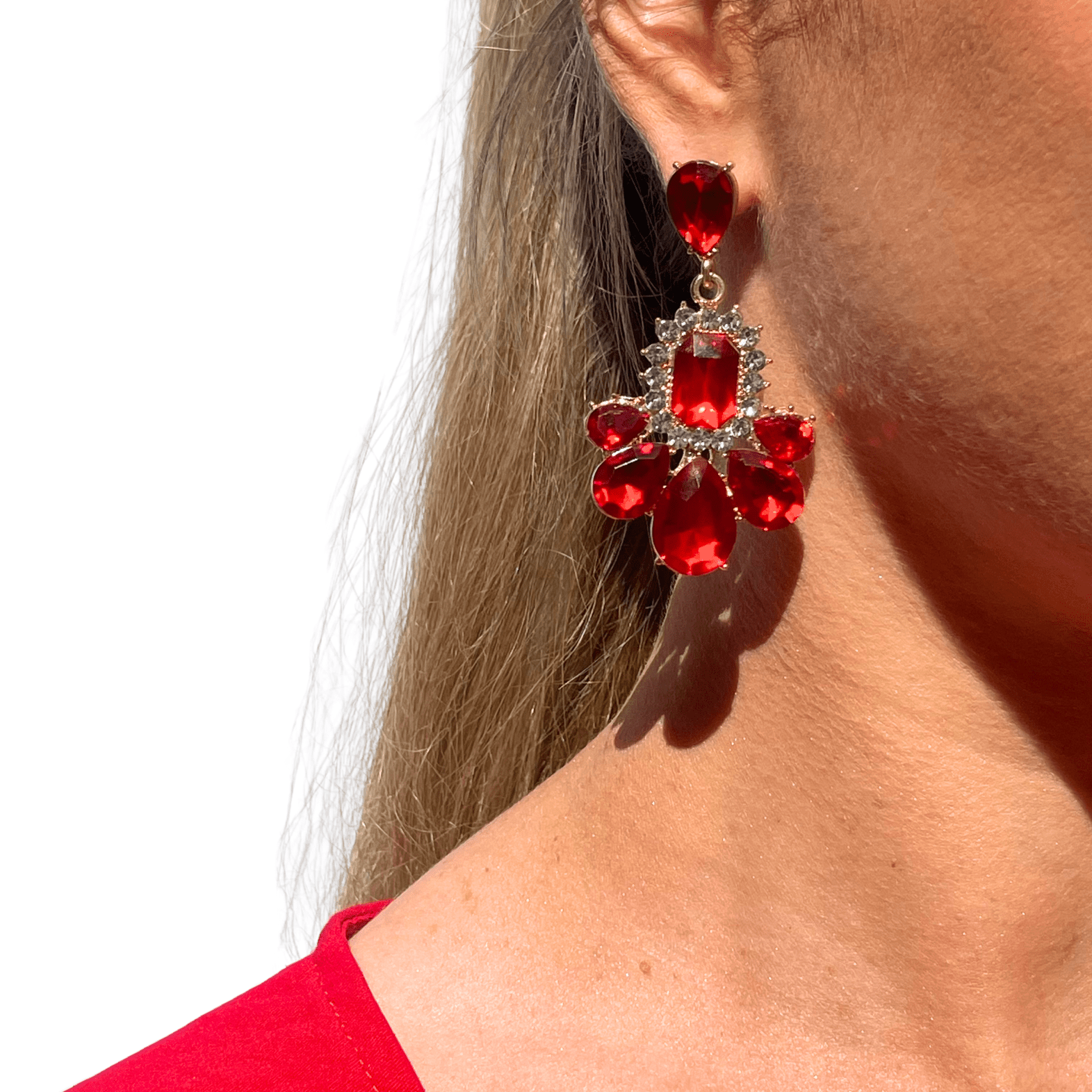 Photo Portée Boucles d'Oreilles Pendantes Intense 