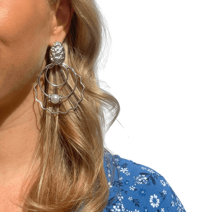 Photo Portée Boucles d'Oreilles Pendantes Victoria 