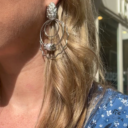 Vidéo Portée Boucles d'Oreilles Pendantes Victoria