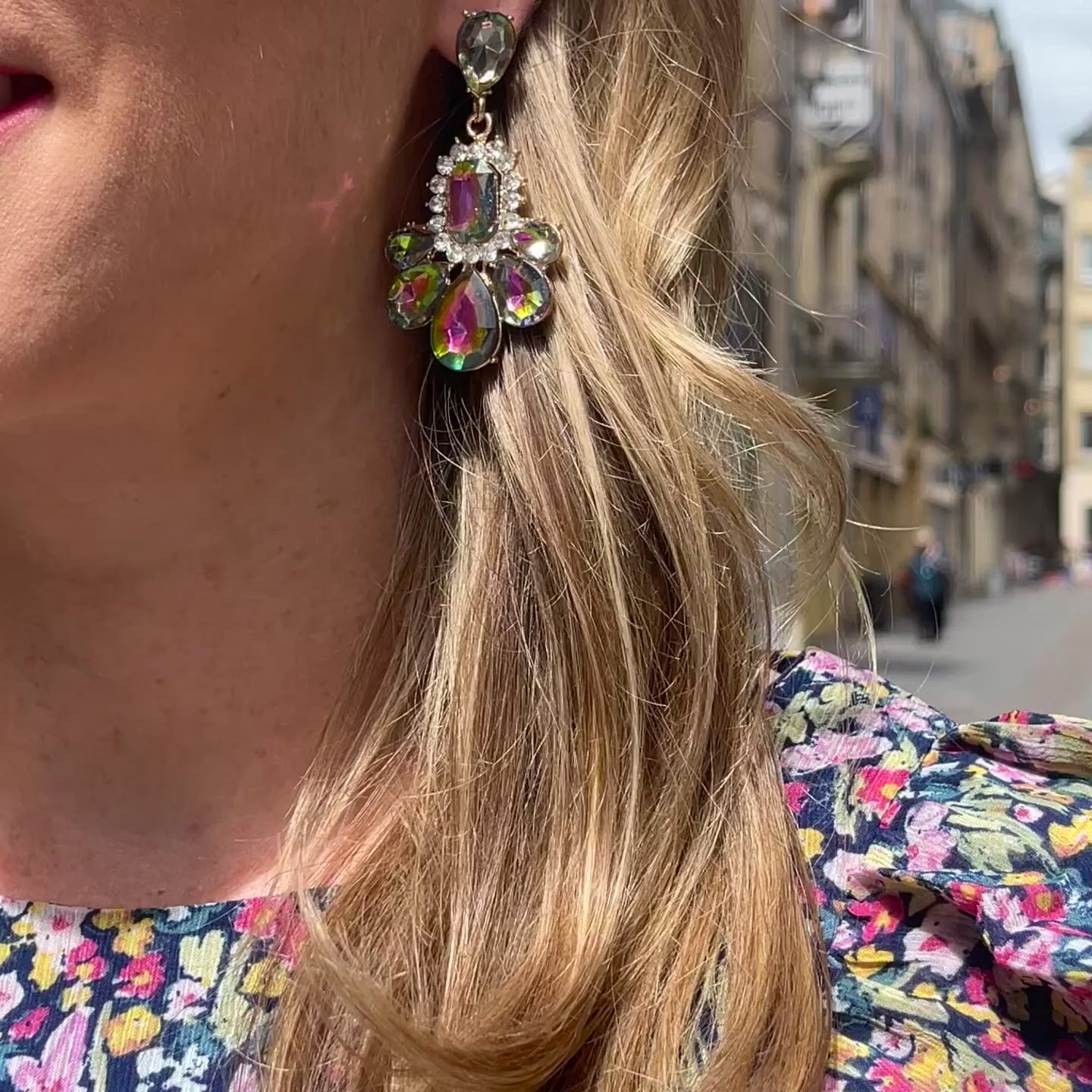 Vidéo Portée Boucles d'Oreilles Pendantes Caméléon