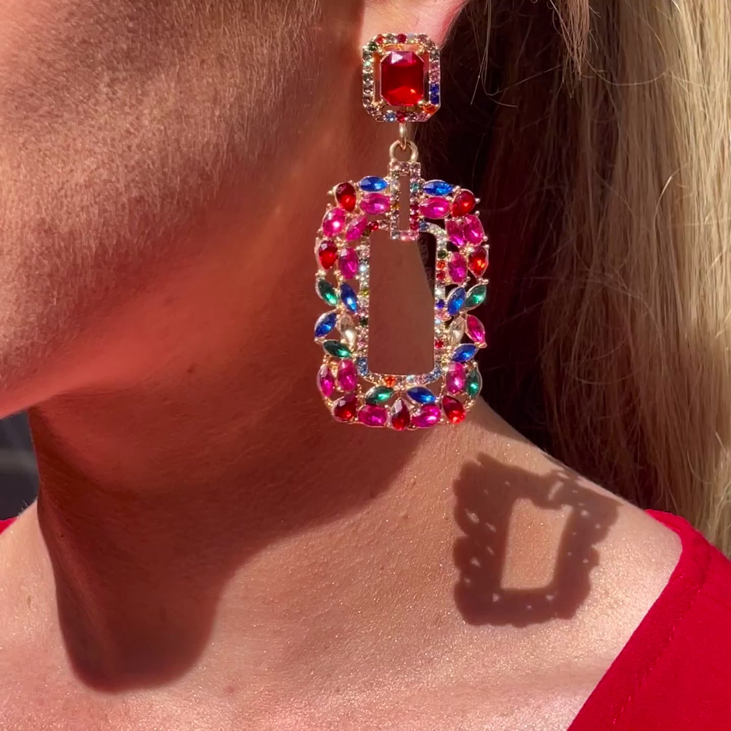 Vidéo Portée Boucles d'Oreilles Pendantes Éclats Arc en Ciel